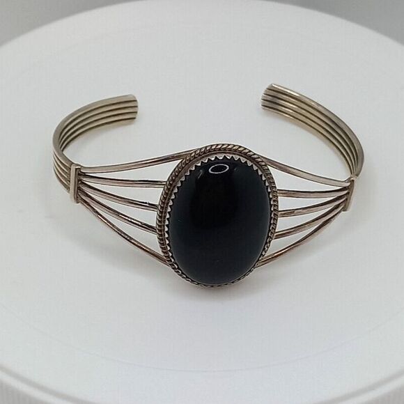 Sterling & Black Onyx Pat Yazzie Navajo Cuff Bracelet - Picture 3 of 7